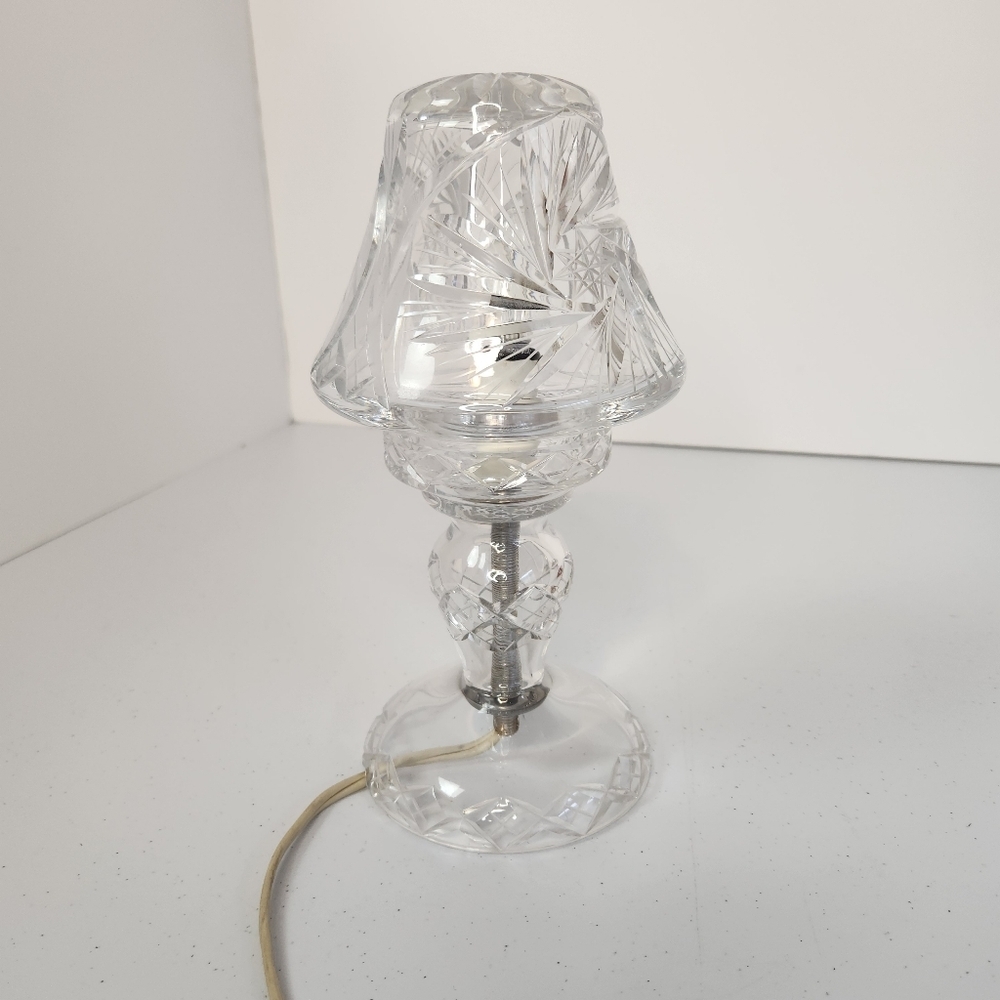 Vintage Cut Crystal Fairy Lamp Pinwheel Patern Czech Bohemian Mushroom Shape - Picture 6 of 10